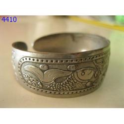 เลตแขนรูปปลา (4410)