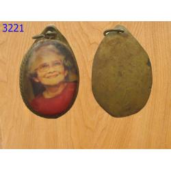 เหรียญล็อกเก็ตสมเด็จย่า (3221)