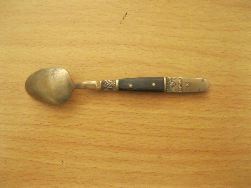 ช้อนทองเหลือง ด้ามปะกับไม้ เทพพนม (4341)