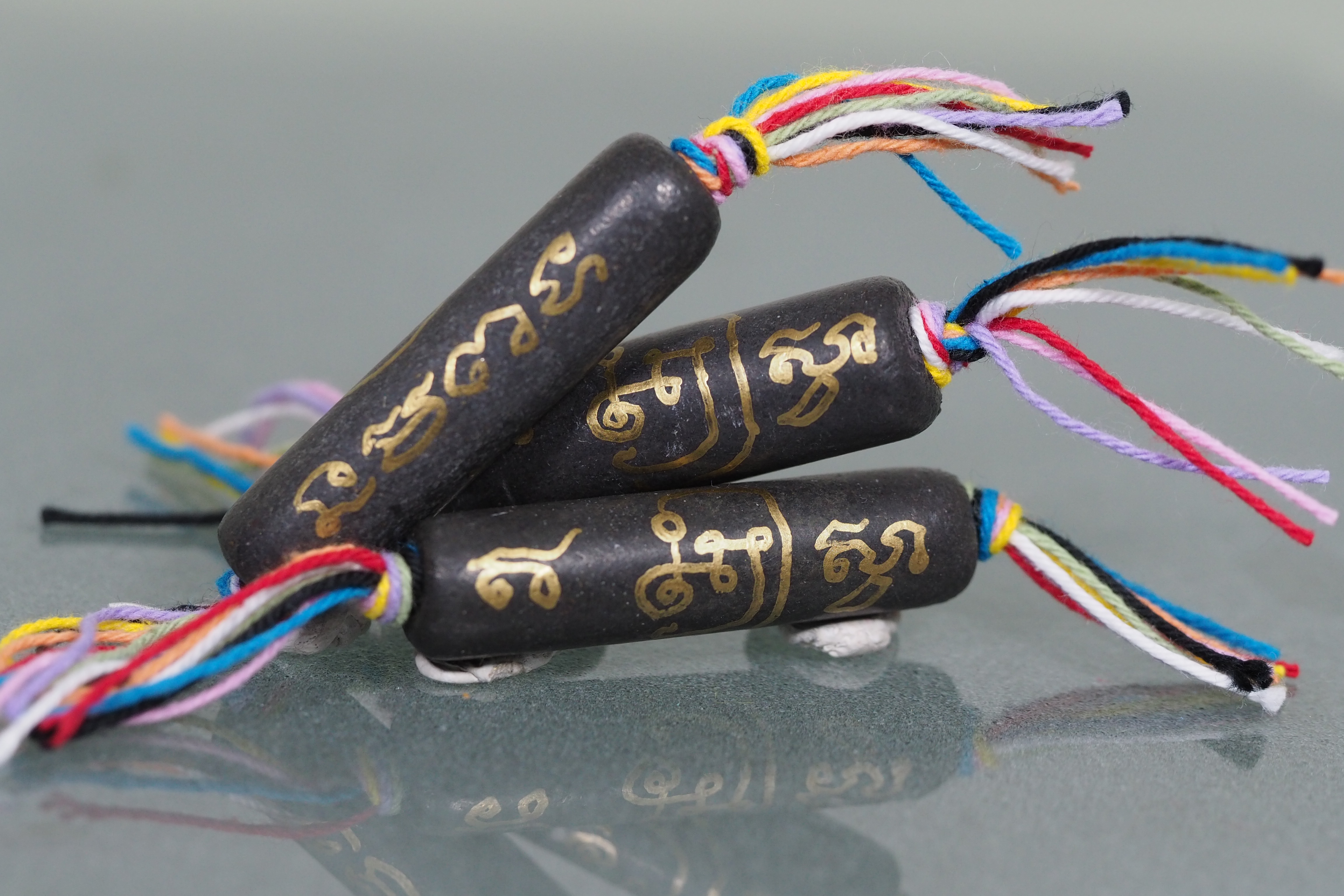 ตะกรุดเหล็กน้ำพี้ (1.5นิ้ว) พระราหูอุดมทรัพย์ วัดบ้านอ้อ ต.กำปัง อ.โนนไทย จ.นครราชสีมา