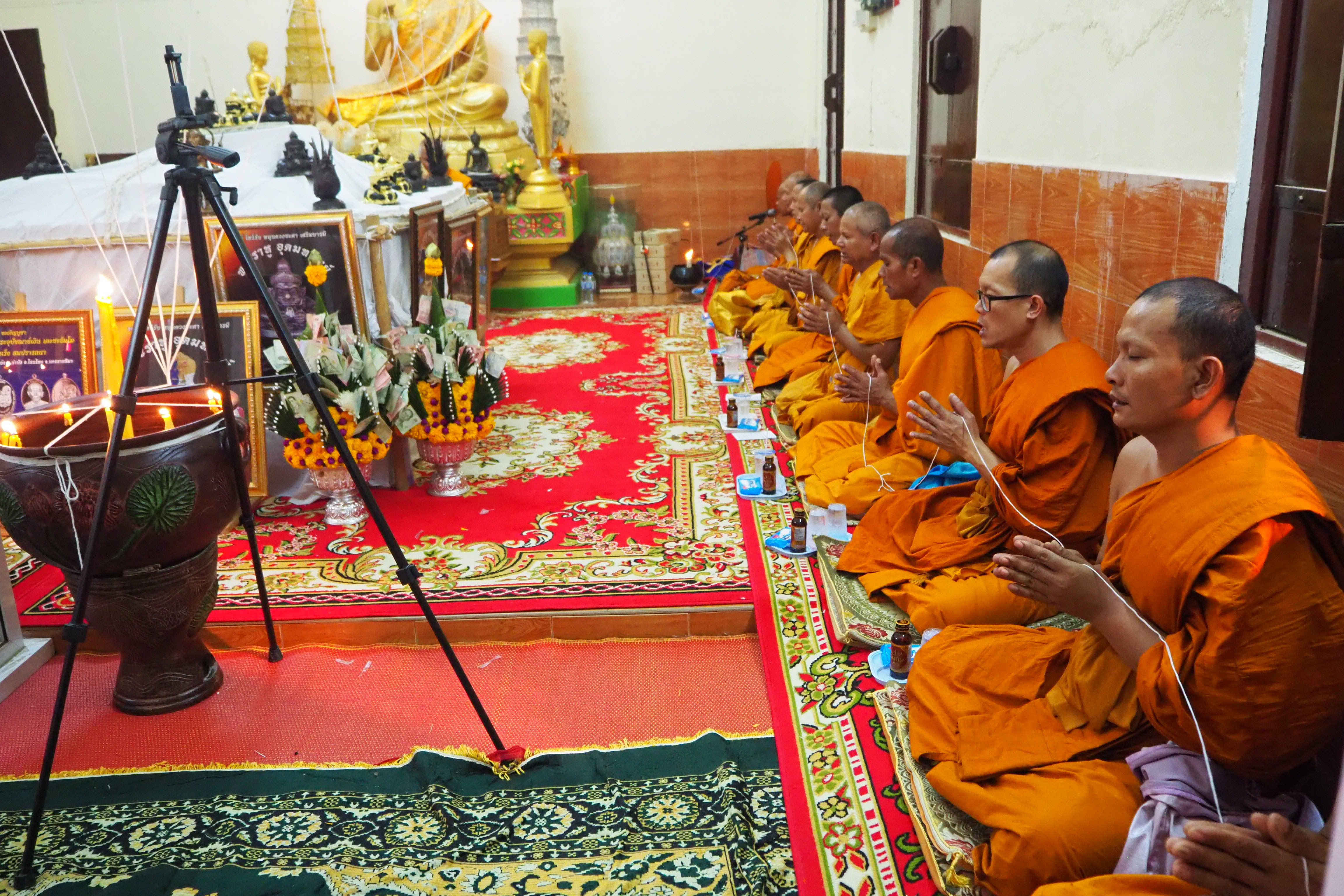 ตะกรุดเงินไหลมา สีม่วง-ราชาทรัพย์ หลวงพ่อเงิน วัดบ้านอ้อ จ.นครราชสีมา