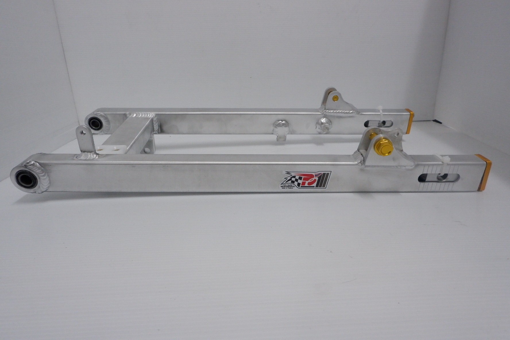 สวิงอาร์ม Podium 1 สีเลส ความยาวเท่าเดิม (เลือกรุ่นรถด้านใน)