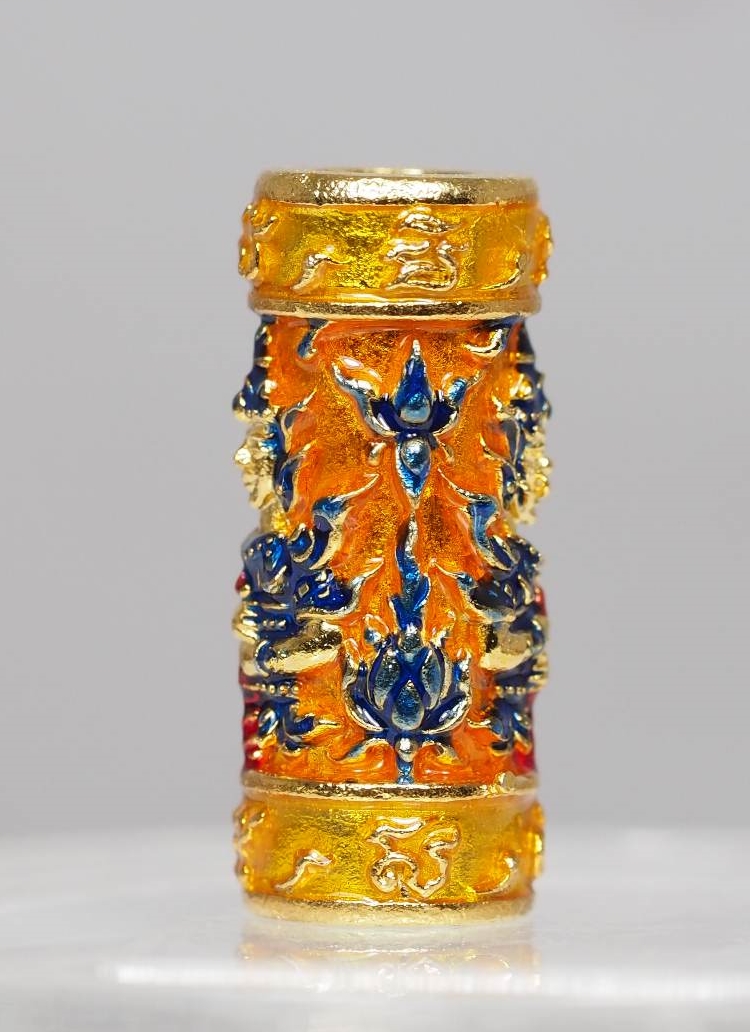 ตะกรุดท้าวเวสสุวรรณทวิพัตร์(หน้าเทวดา และ หน้ายักษ์) รุ่นเศรษฐีบูชาครู เนื้อกะไหล่ทองลงยาพื้นสีส้ม