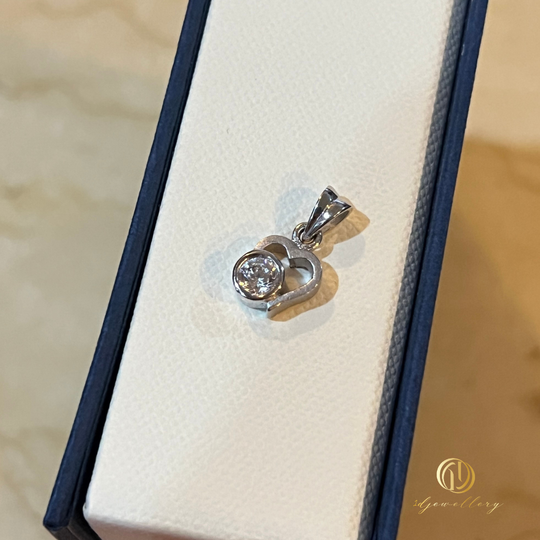 1D Jewellery สร้อยคอเงินแท้ 925 พลอยแท้ ชุบโรเดียม 💎 เติมเต็มความรักในทุกวันด้วย "สร้อยคอหัวใจ CZ 5A" ✨