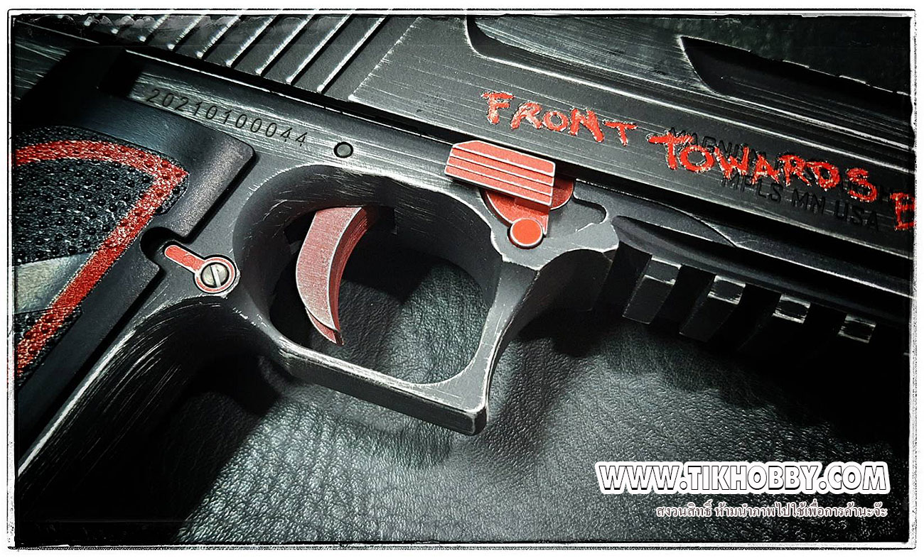 Dead Pool ปืนสั้นระบบแก๊สโบลว์แบล็ค รุ่น Desert Eagle จาก Cyber Gun สีดำ ระบบแก๊สทั่วไป