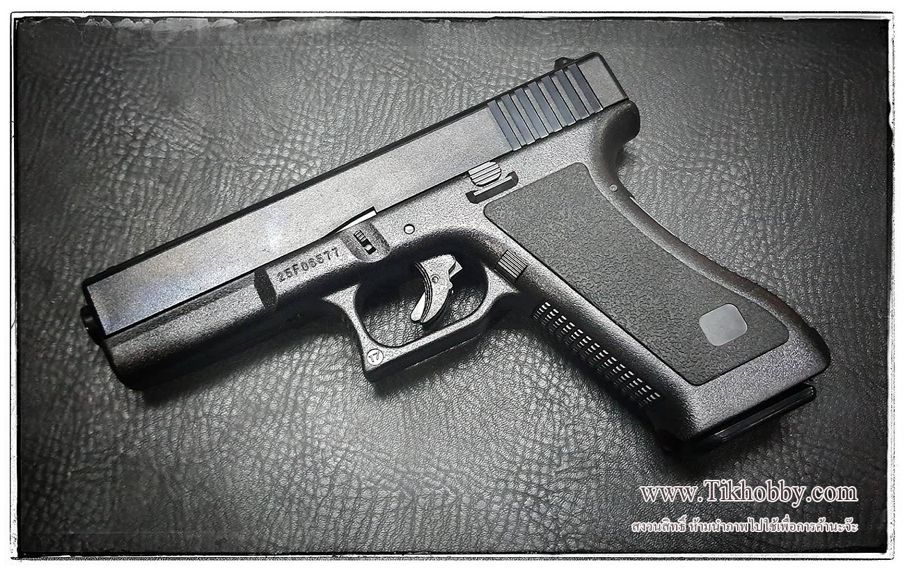 ปืนอัดลมแบบชักยิงทีล่ะนัด Glock17 สีดำ KWC งานใต้หวัน