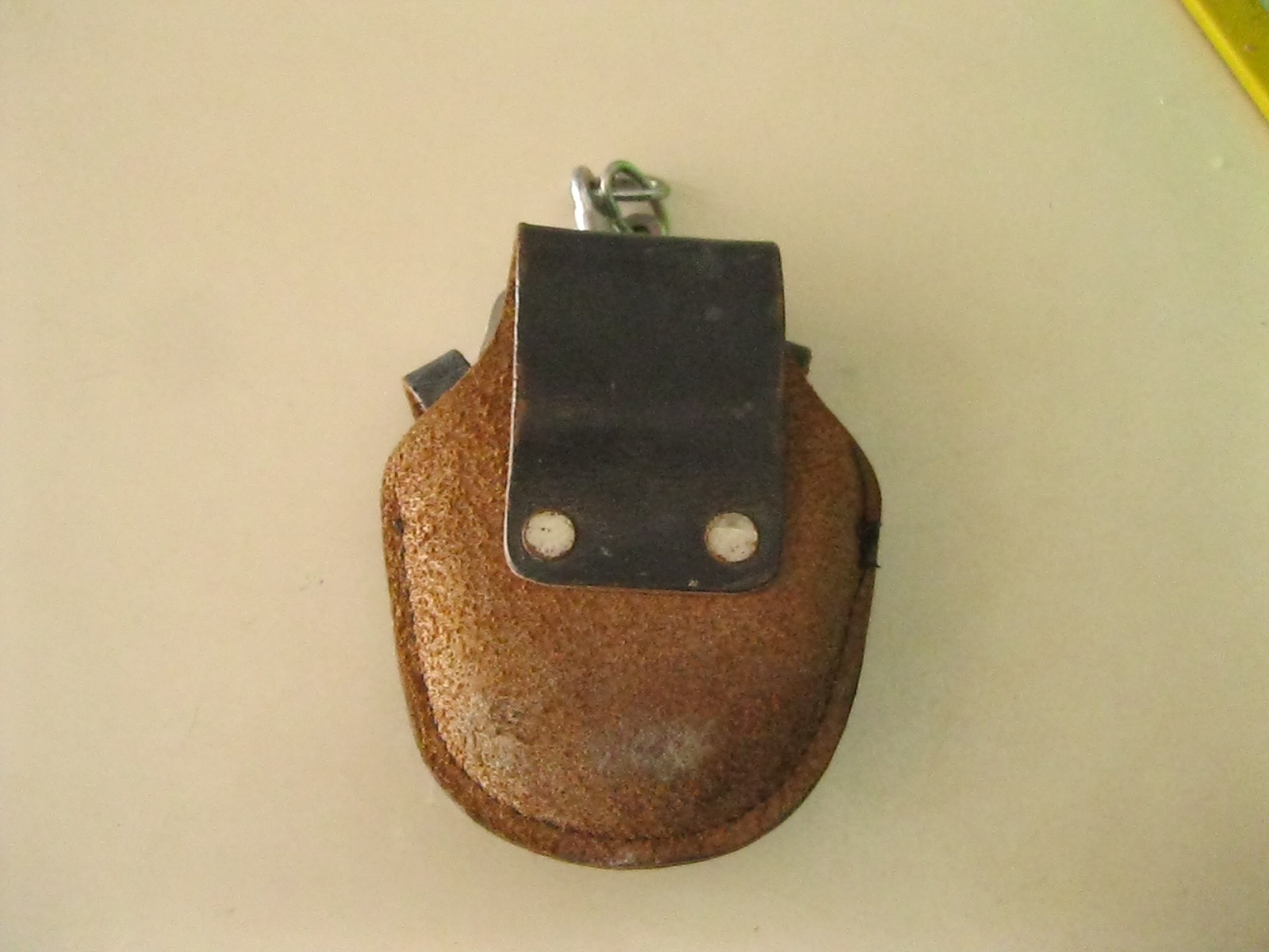 กุญแจมือพร้อมชองหนังเก่า (4011)