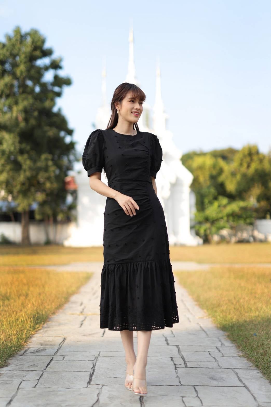 ชุดดำ เดรสสีดำ maxi dressผ้าคอตต้อนฉลุ ผ้าลูกไม้ m-2xl