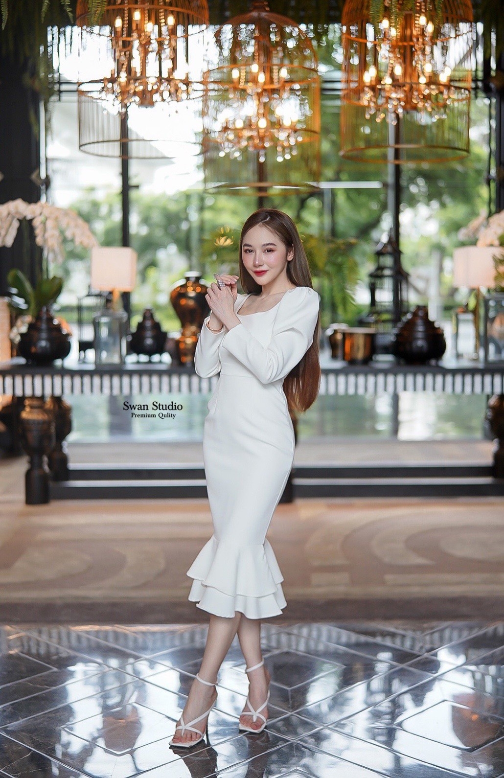 ชุดดำ ชุดเดรสแขนยาวชายกระโปรงทรงหางปลา