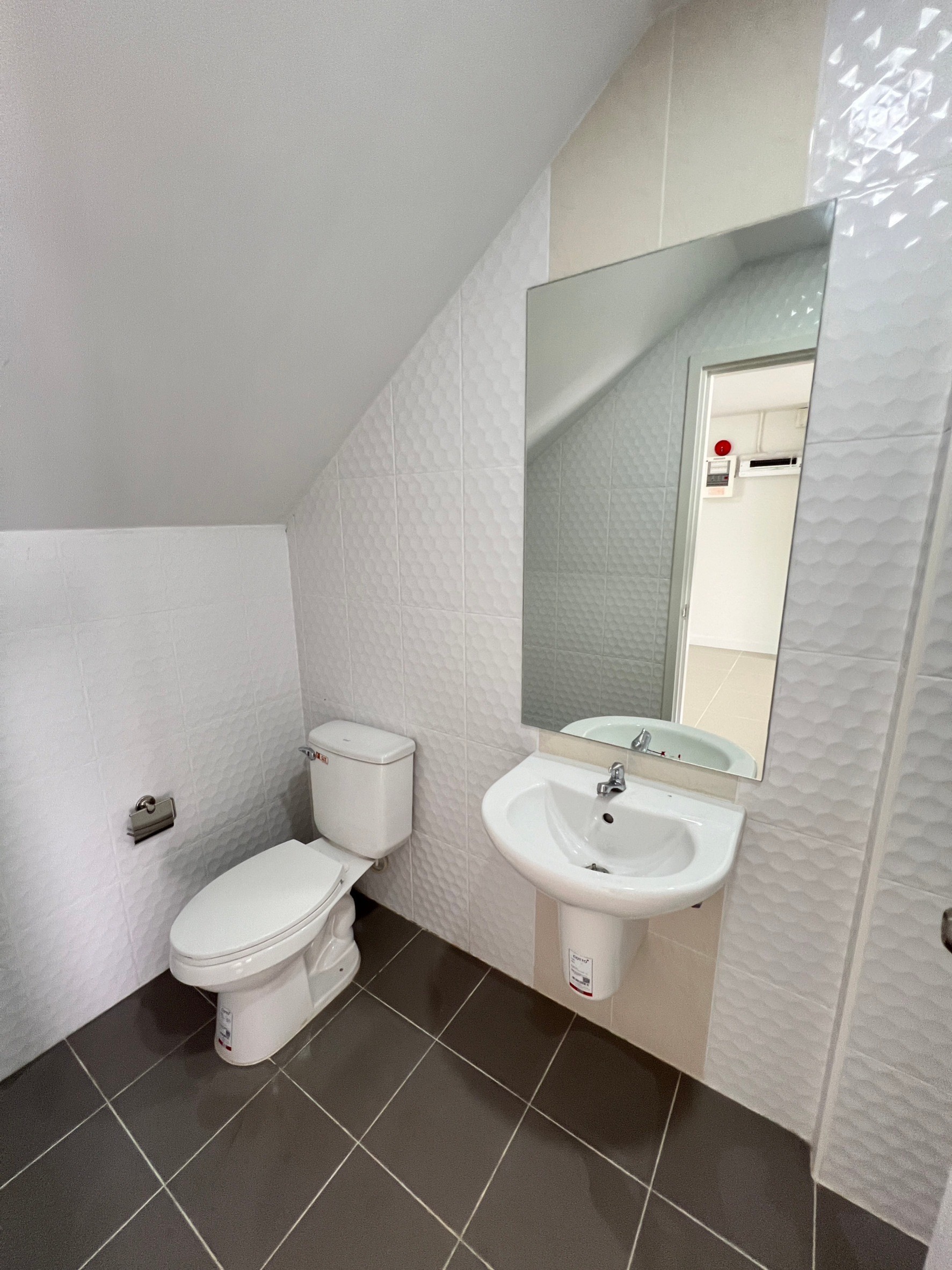 ให้เช่าบ้าน คุณาลัย เวสต์เกท ถนนบ้านกล้วย-ไทรน้อย (รหัสทรัพย์ KC212249)