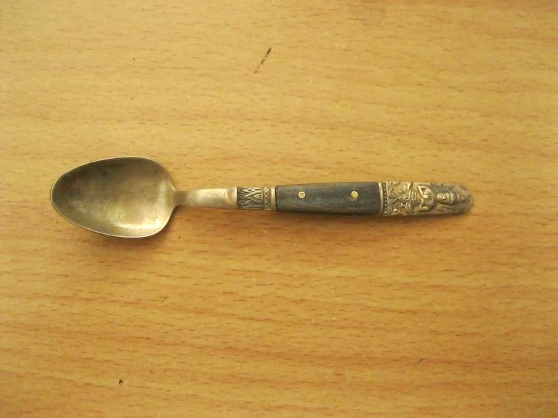 ช้อนทองเหลือง ด้ามปะกับไม้ เทพพนม (4341)