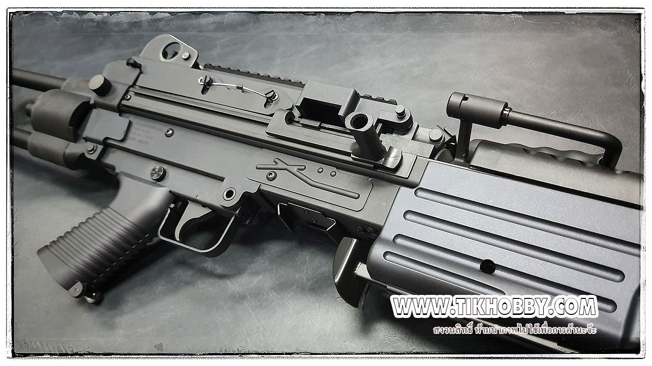 ปืนกลไฟฟ้า (หนัก) M249 PARA บอดี้พลาสติก ท้ายเหล็ก (ลดภาระให้ผู้ถือ) แต่ยังคงเหมือนจริงอยู่ดีครับ