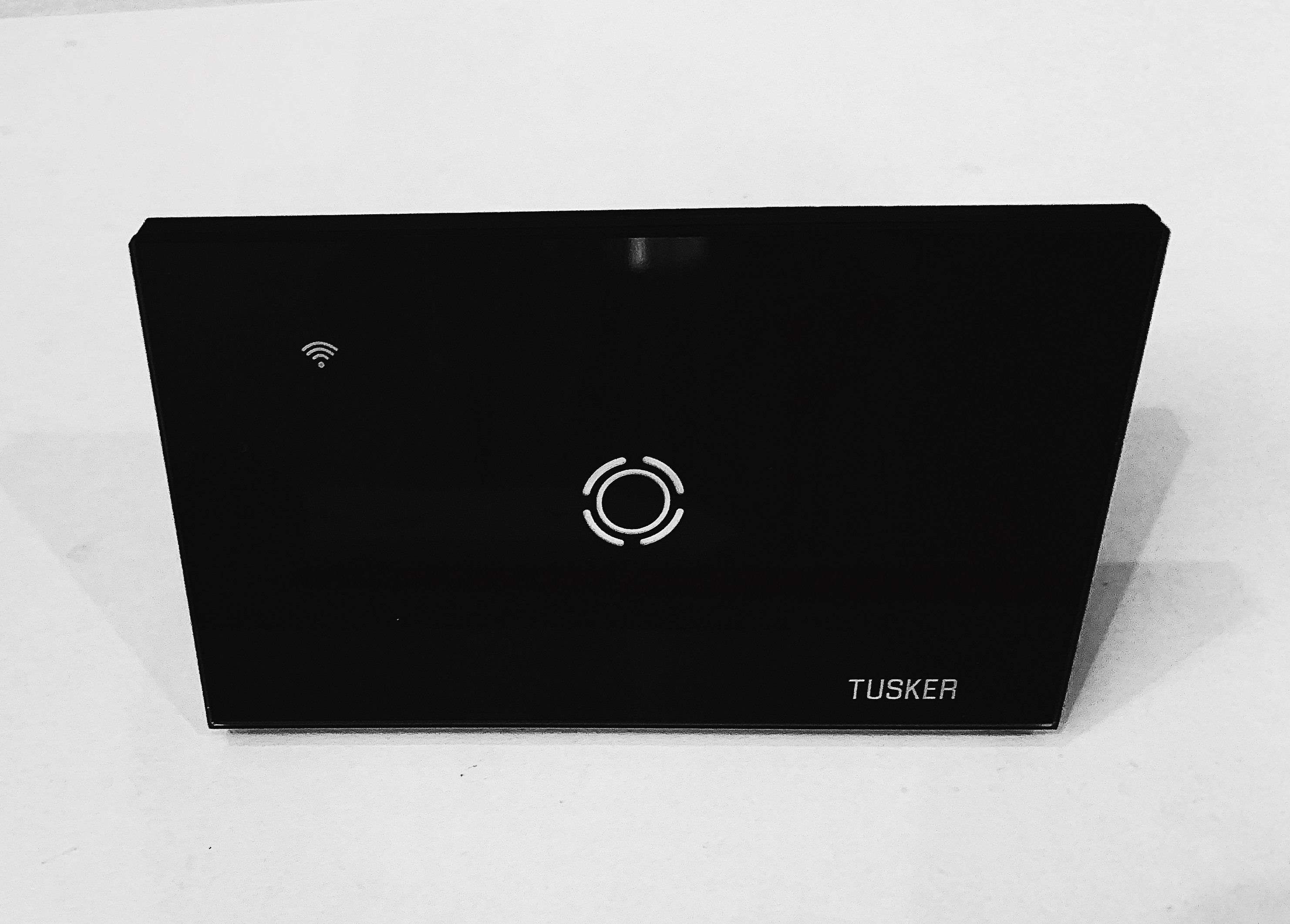 Tusker Smart Switch 1Gang ( WiFi + RF 433 Mhz ) Support E-Welink [รับประกัน 1 ปีเต็ม]