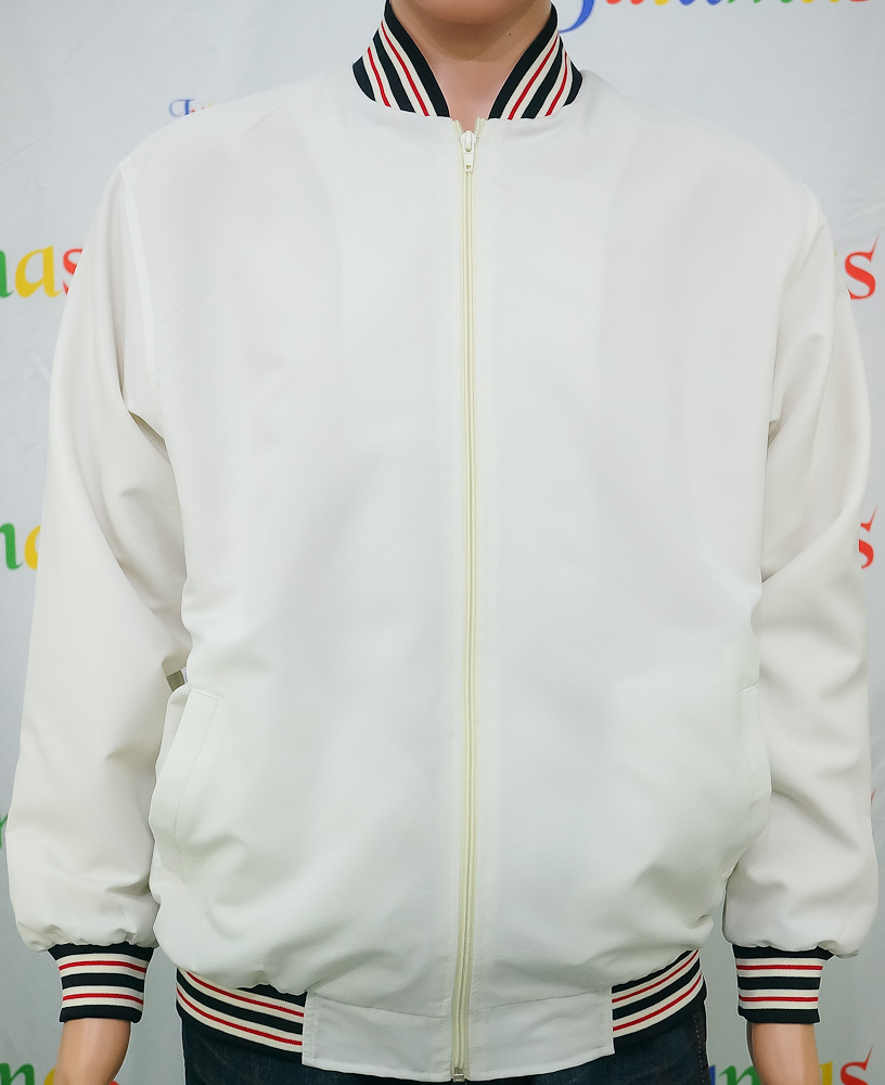 College Jacket เสื้อแจ็คเก็ตสีครีมสไตล์วัยรุ่น