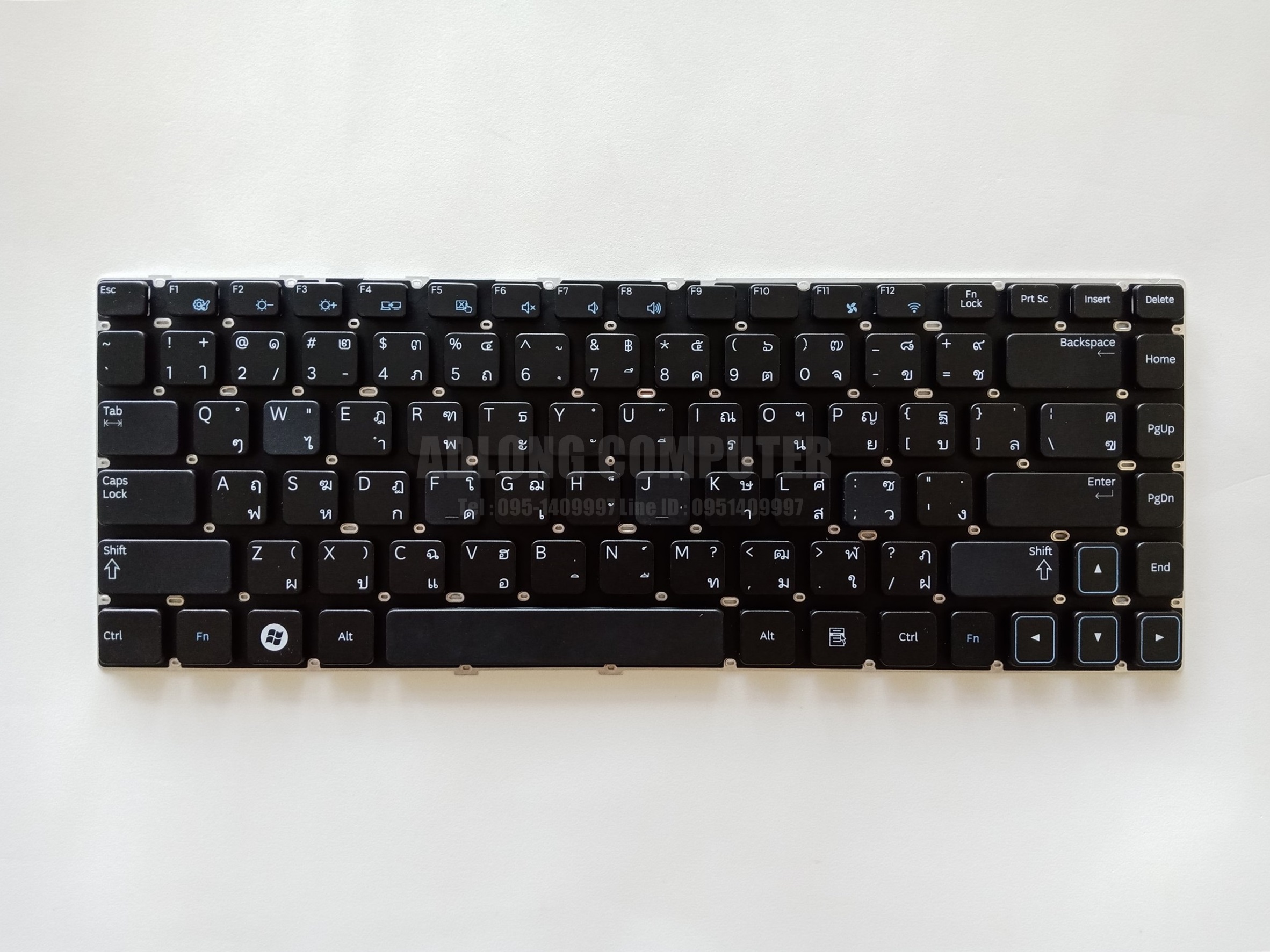 คีย์บอร์ด Samsung NP300 NP300E NP305 NP300E4Z NP300E4A NP300V4A NP355E4X NP300E4X NP300V4Z