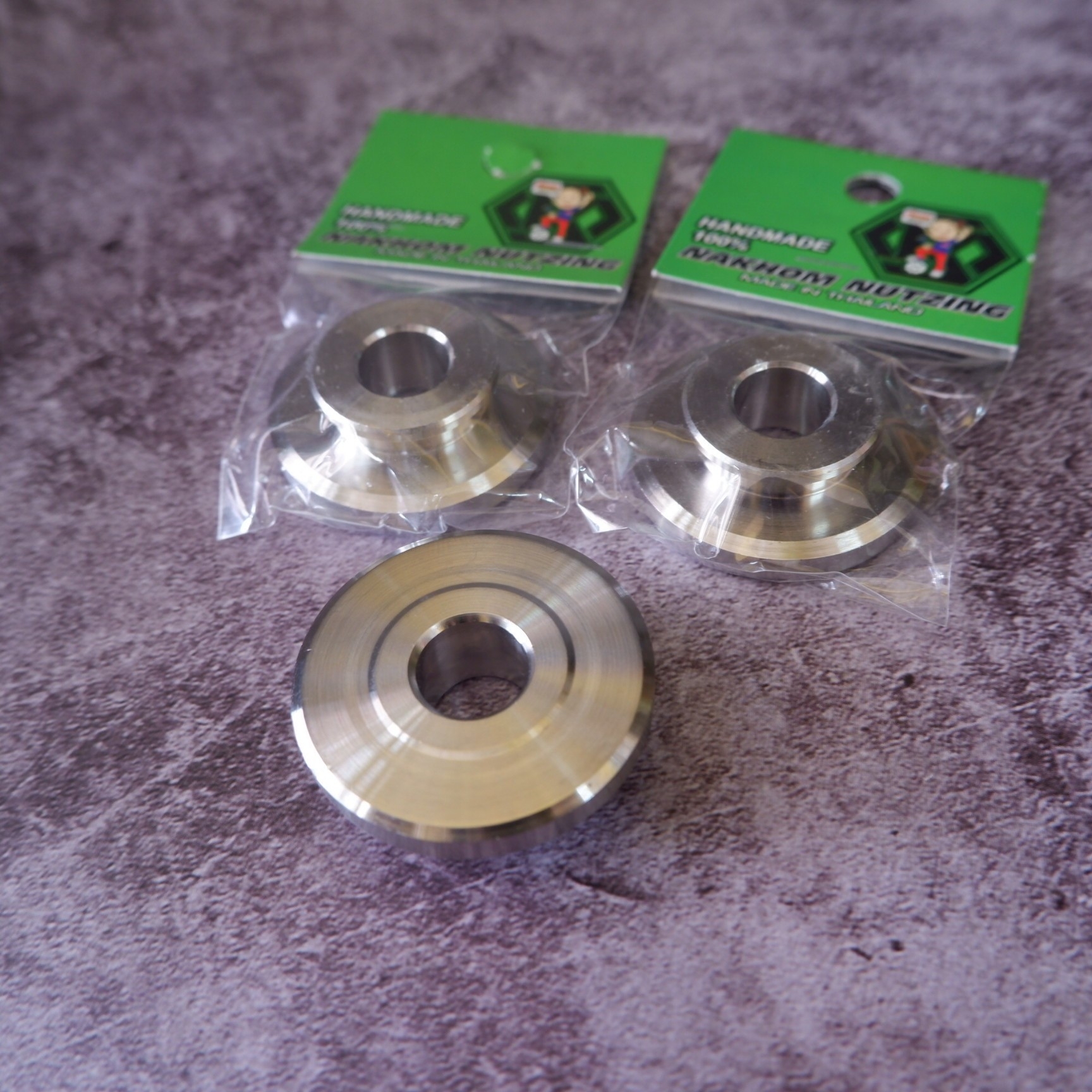 น้าคมน็อตซิ่ง บูชดุมสเตอ งานสแตนเลส Wave/Dream ของแท้💯 บูชดุมสเตอร์ บูชดุม บูชดุมสเตอน้าคม ไม่เป็นสนิม พร้อมส่ง อะไหล่แต่ง อะไหล่แต่งเวฟ