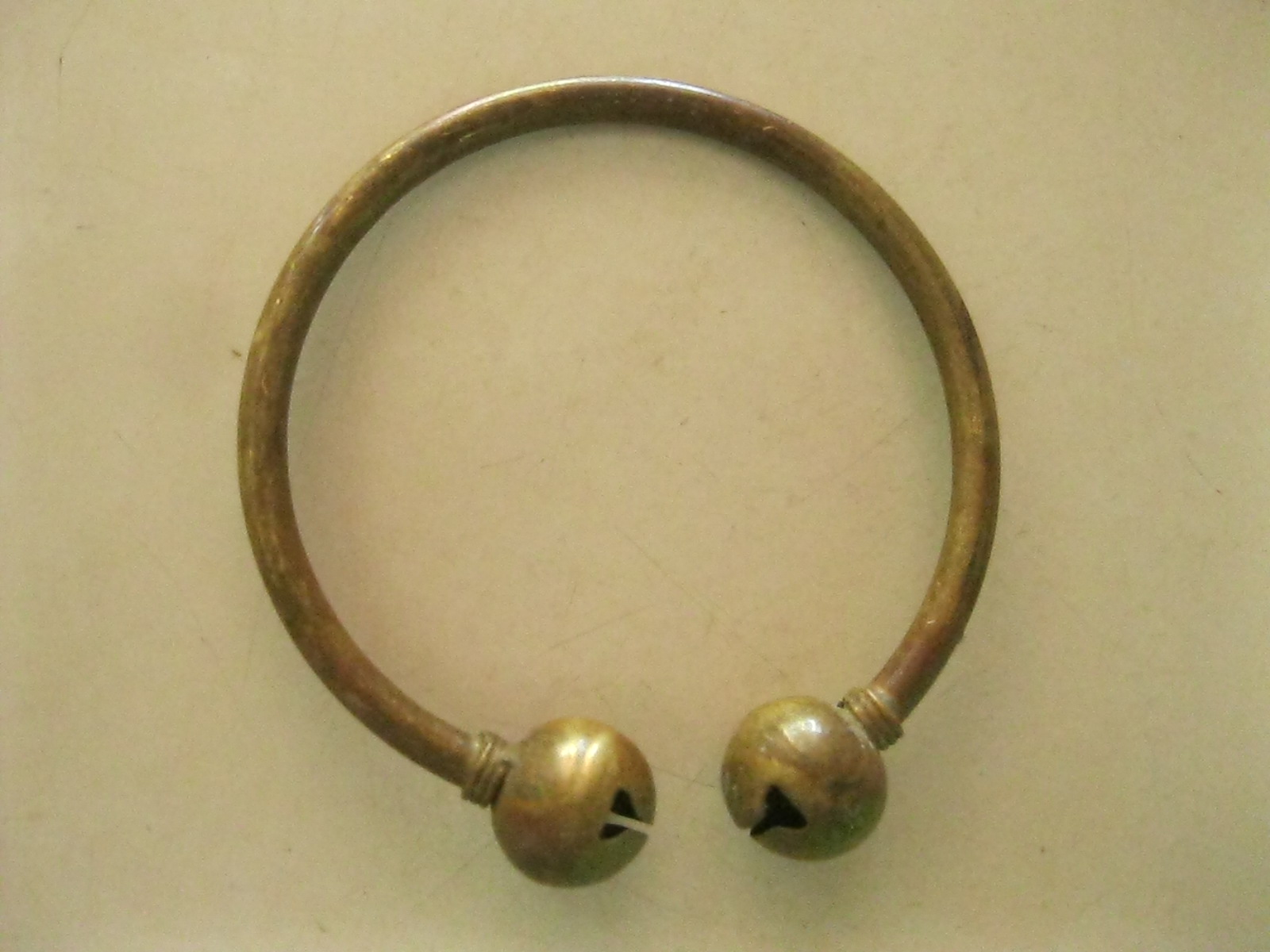 กำไลทองเหลือง หัวกระดิ่ง (4419)