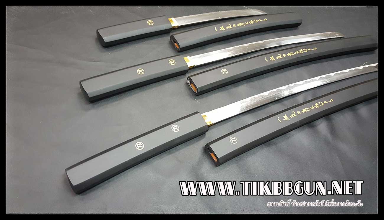 ดาบซามูไร S001 (ไม่เปิดคม) ชุดนึง 3 เล่มพร้อมแท่นวาง