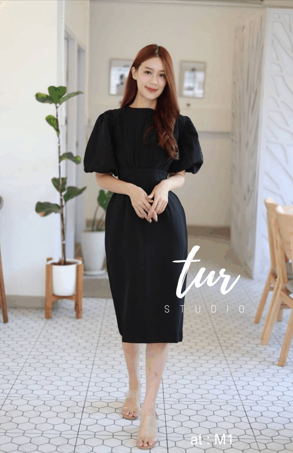 ชุดดำ เดรสทรงสวย เรียบหรู ดูดีมีฐานะ s-3xl ดำ แดง