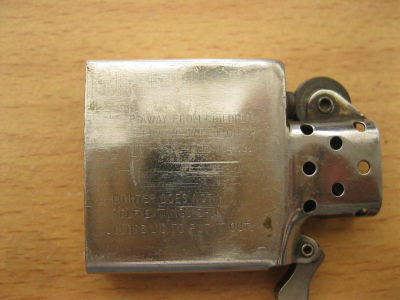 ไฟแช็ค Zippo อันที่1 (4607)