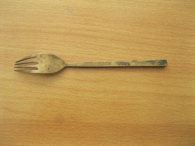 ส้อมทองเหลือง ด้ามเหลี่ยม (4330)