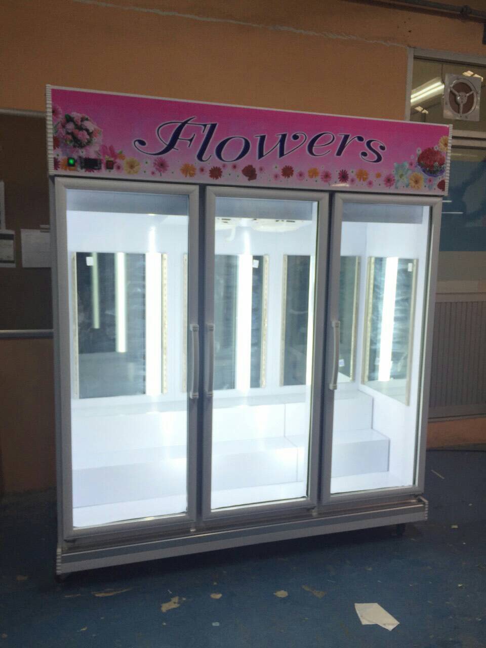 ตู้แช่ดอกไม้ 3 ประตู FM-163 (42.5Q)