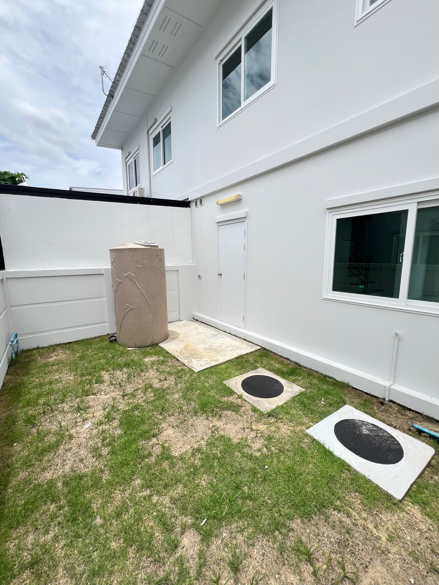 ให้เช่าบ้าน หมู่บ้านคุณาลัย บีกินส์2 ถนนบ้านกล้วย-ไทรน้อย (รหัสทรัพย์ KB222152)