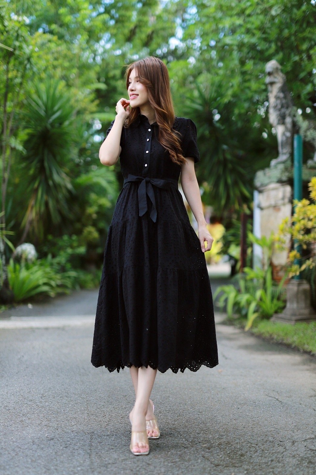 ชุดสีดำ maxi dress ทรงคอปกแต่งลูกไม้ m-4xl