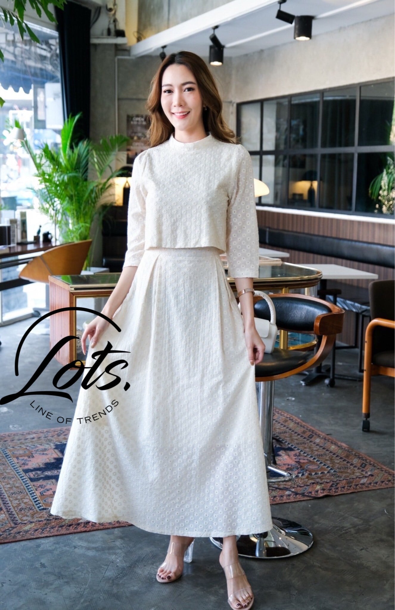 ชุดดำ ชุดset 2 ชิ้นออกแบบมาด้วยผ้าลายใหม่ m-2xl