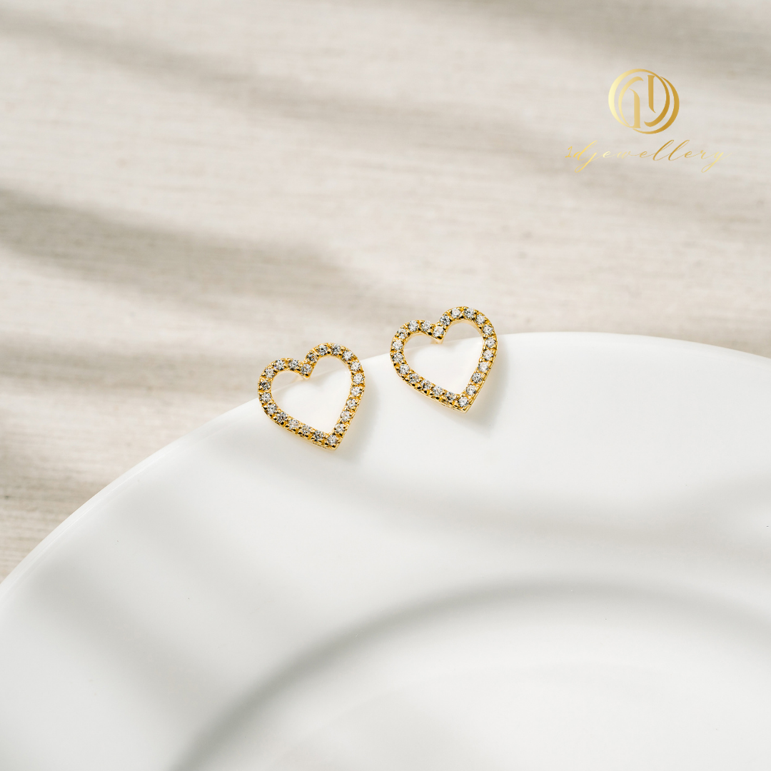 1D Jewellery ต่างหูเงินแท้ 925 ชุบโรเดียม ✨💖 ต่างหู Lovely Sparkle หัวใจสุดมินิมอล 💖✨ ดีไซน์หัวใจสุดเรียบหรู เพิ่มความอ่อนหวานและโรแมนติกในทุกมิติ