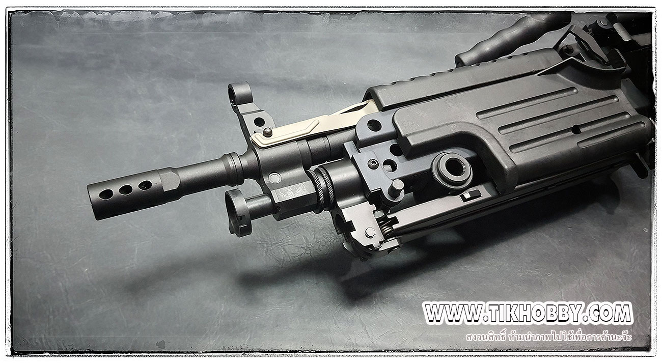 ปืนกลไฟฟ้า (หนัก) M249 PARA บอดี้พลาสติก ท้ายเหล็ก (ลดภาระให้ผู้ถือ) แต่ยังคงเหมือนจริงอยู่ดีครับ