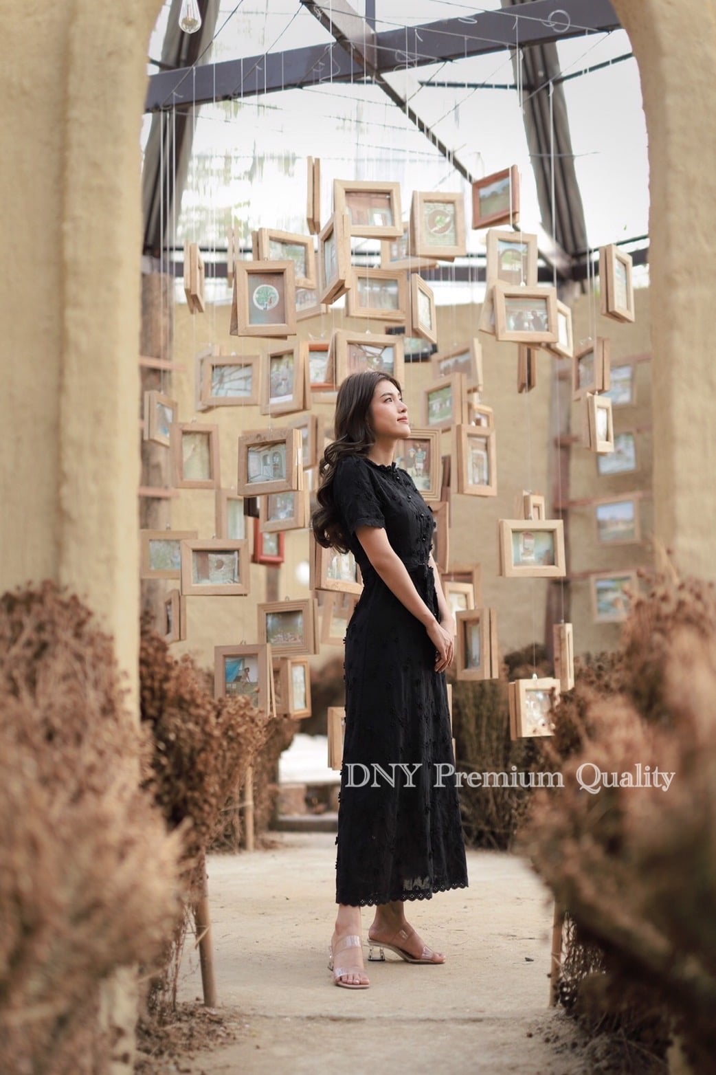 ชุดเดรสลูกไม้สีดำ maxi dress เนื้อผ้าcotton ฉลุลายดอก