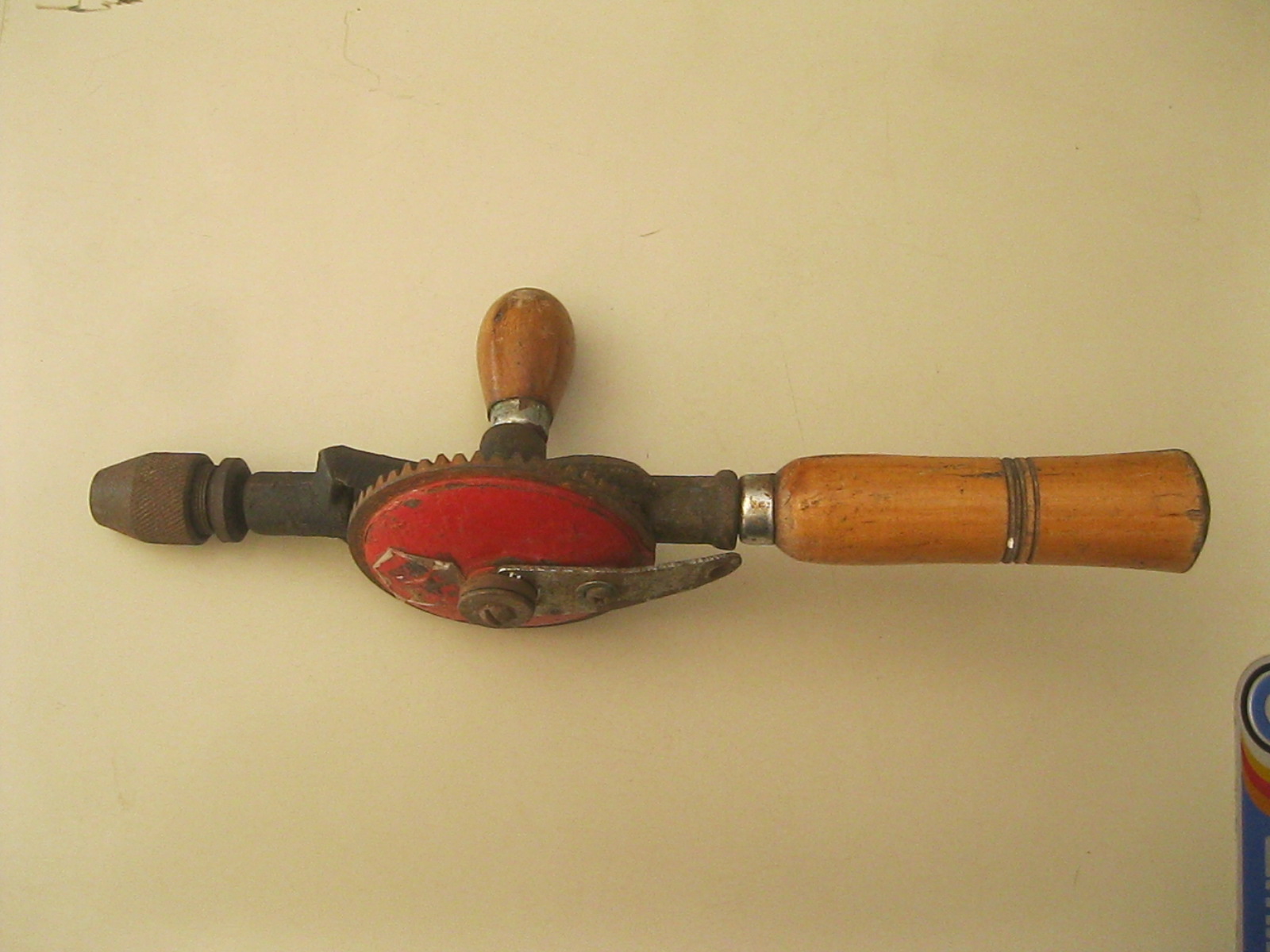 สว่านมือ (4701)