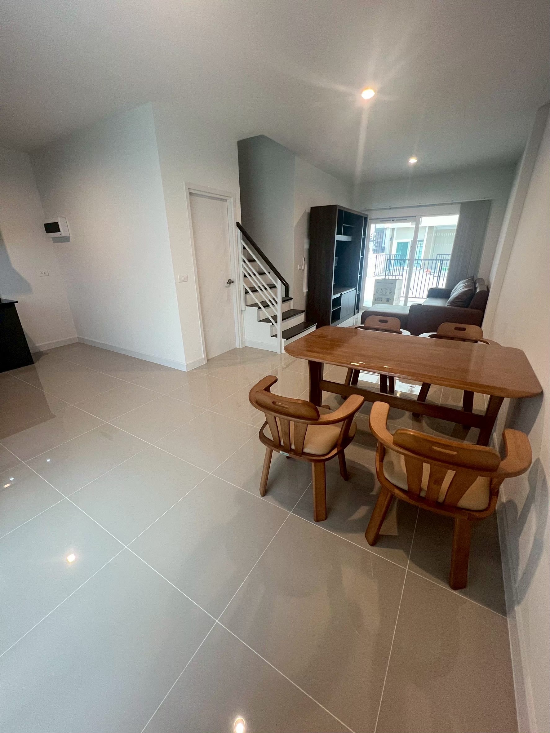 ให้เช่าบ้าน หมู่บ้านเอซเซน ปิ่นเกล้า-ศาลายา (EZZEN) (รหัสทรัพย์ ES25921)