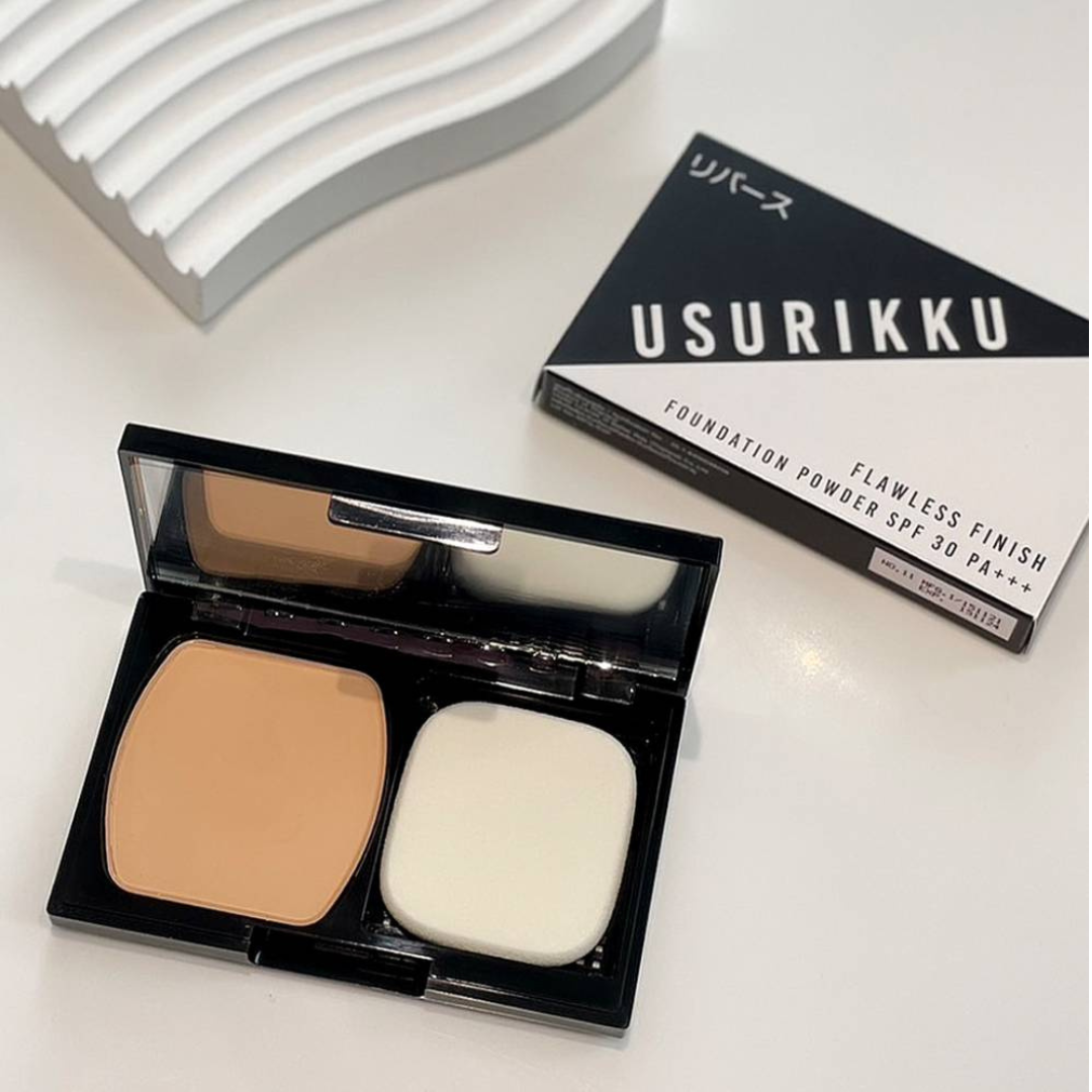 Usurikku Flawless Finish Foundation Powder SPF 30 PA+++ 9.5 g.