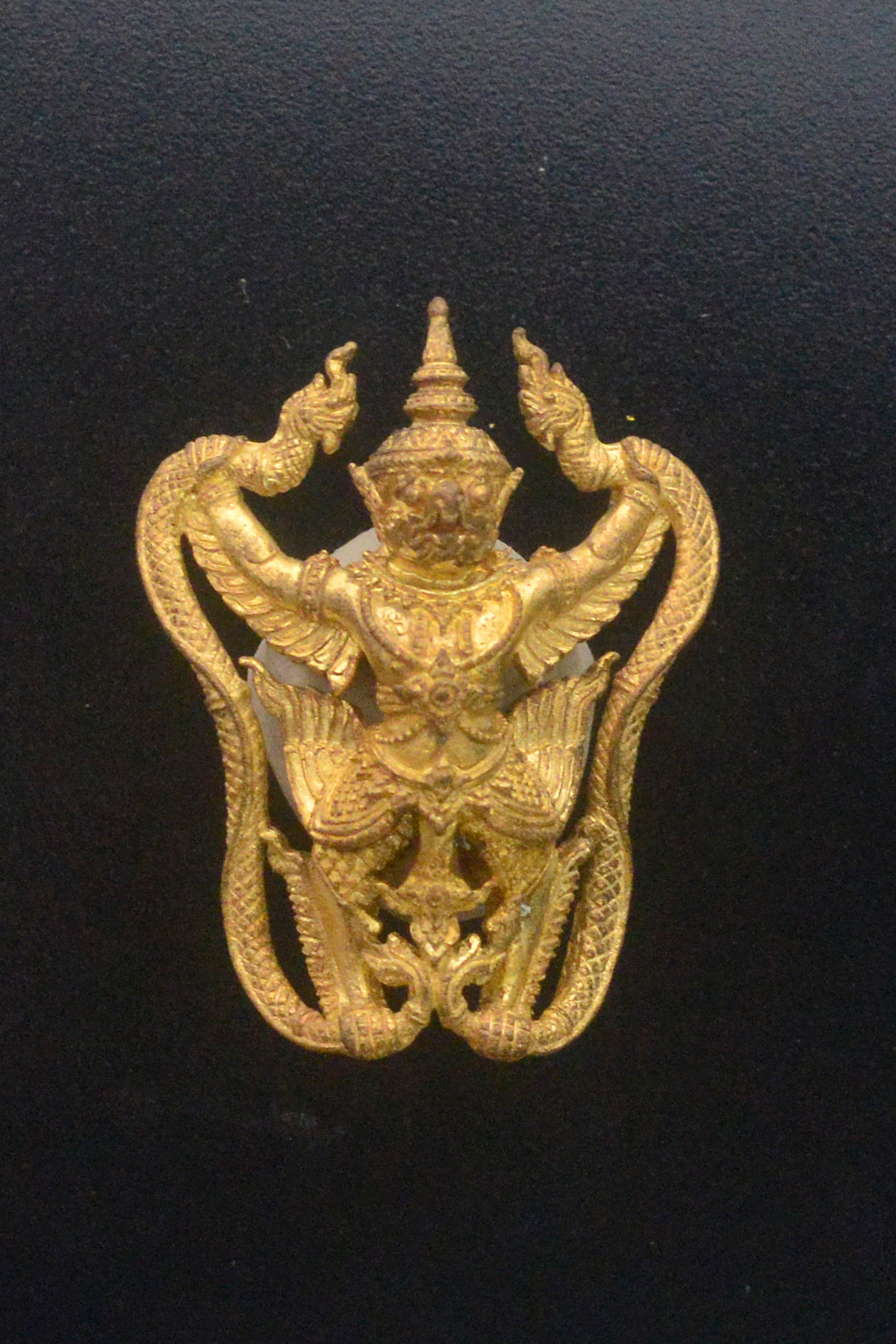 พญาครุฑ รุ่นแรก เนื้อทองทิพย์ หลวงปู่เช้า อัตตจิตโต วัดห้วยลำใย