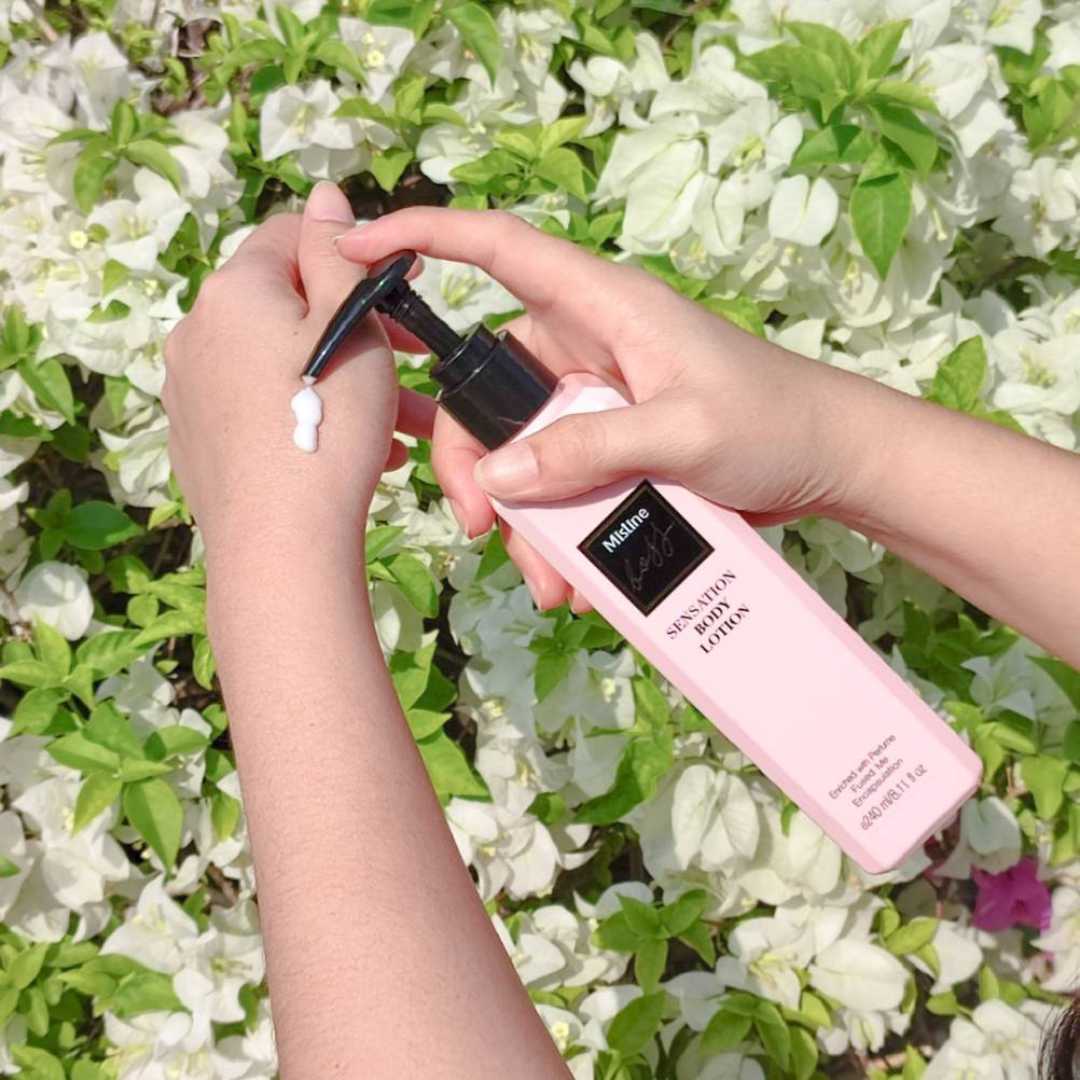 Mistine Boss Sensation Body Lotion (Free ! Mistine Pineapple Republic & Whitening UV Lotion 10 ml.)