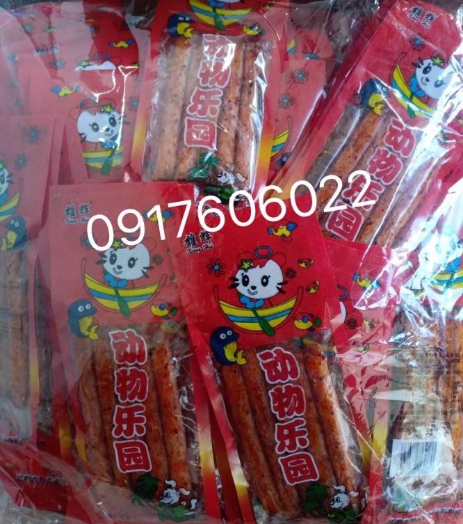 แผ่นเผ็ดพริกเสฉวนแท่งกลม ขนมรสเผ็ด ล่าเถียว ล่าเถียวแท่ง ล่าเถียวแบบแท่ง ขนมล่าเถียว ขนมจากจีน ล่าเถียวอร่อย ขนมอร่อย ขนมทานเล่น 辣条 动物乐园 棒棒牛