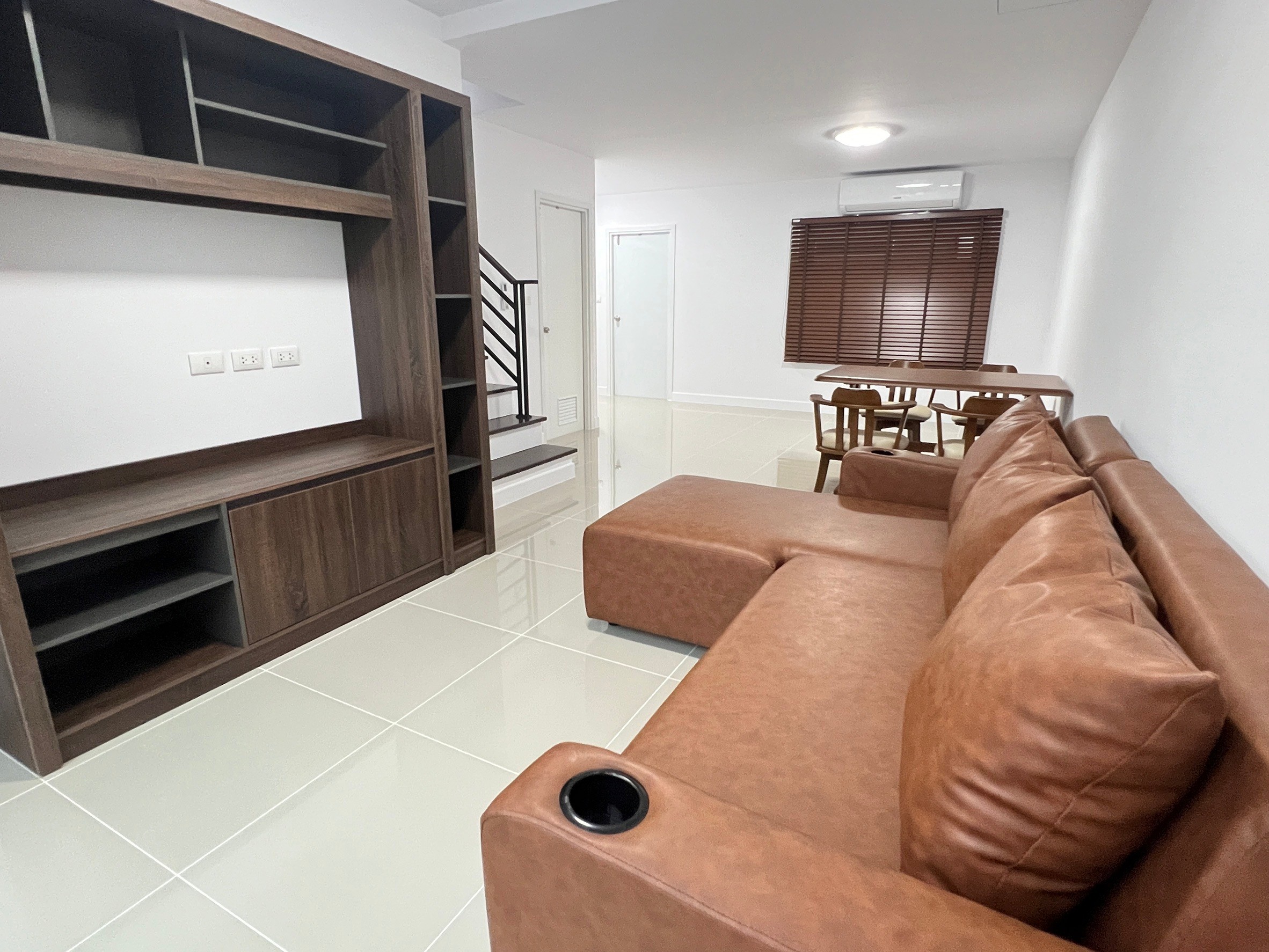 ให้เช่าบ้าน หมู่บ้านคุณาลัย บีกินส์2 ถนนบ้านกล้วย-ไทรน้อย (รหัสทรัพย์ KB222150)