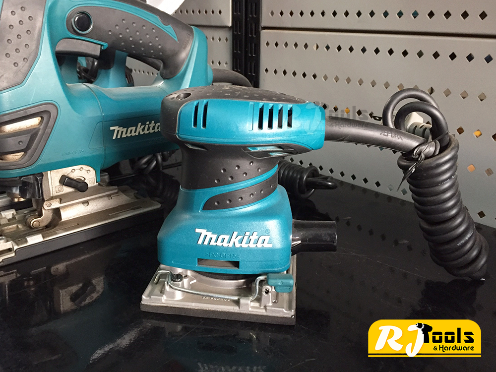 เครื่องขัดกรดาษทรายแบบสั่น Makita รุ่น BO4558 (200W)