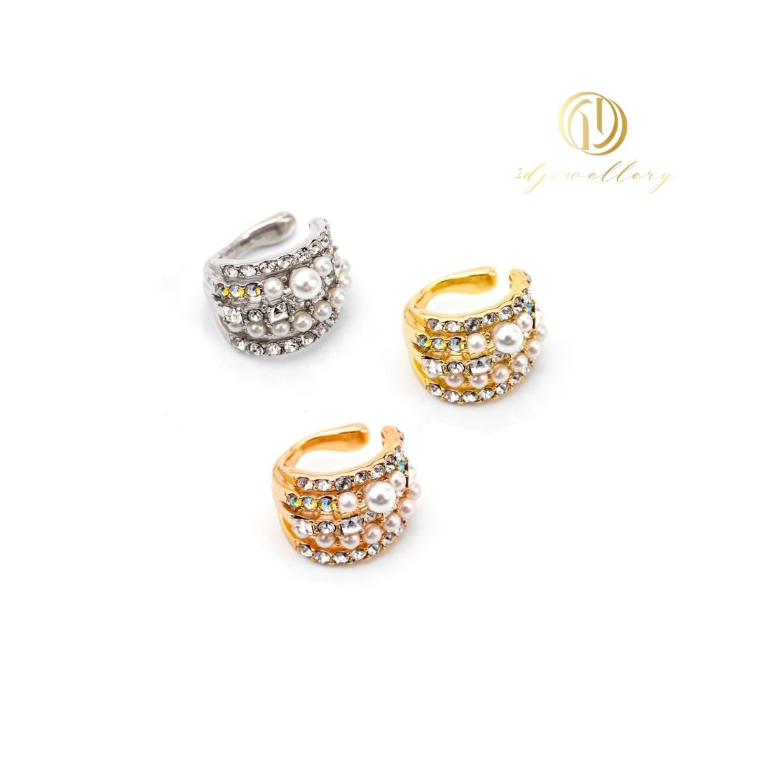 1D Jewellery ต่างหูเงินแท้ 925 ชุบโรเดียม ต่างหูแบบหนีบคล้องหู ✨Light Topaz Shimmer Crystal✨