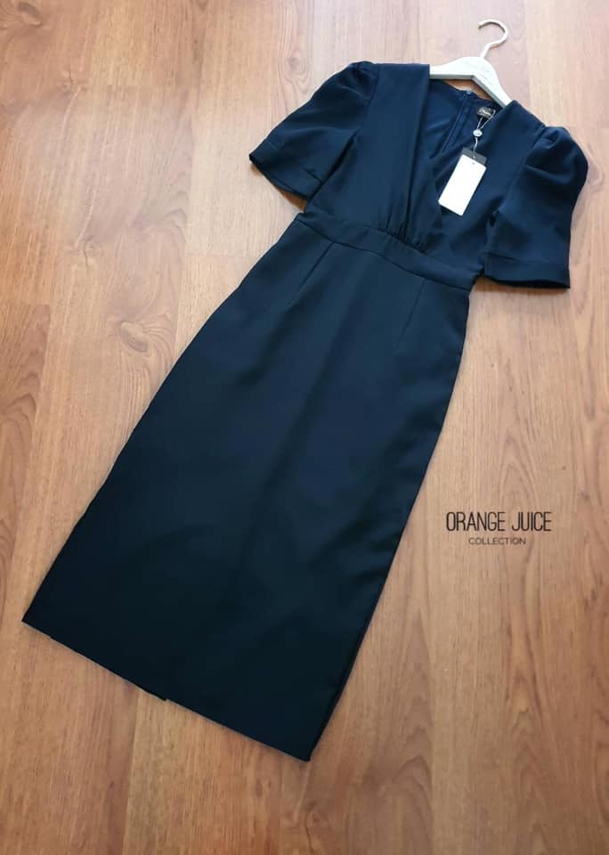 ชุดดำ เดรสคอวีสีดำ แขนตุ๊กตา s-2xl (ดำ-ขาว)