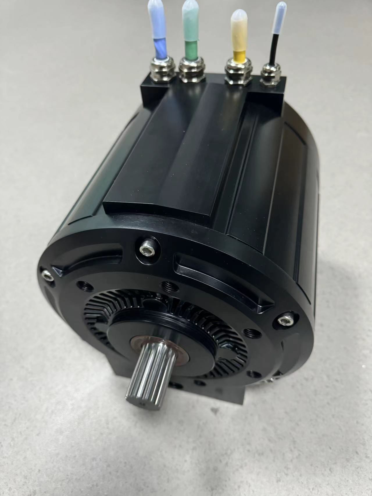 SOTION FW30 Low rpm ,High torque PMSM motor watercooling