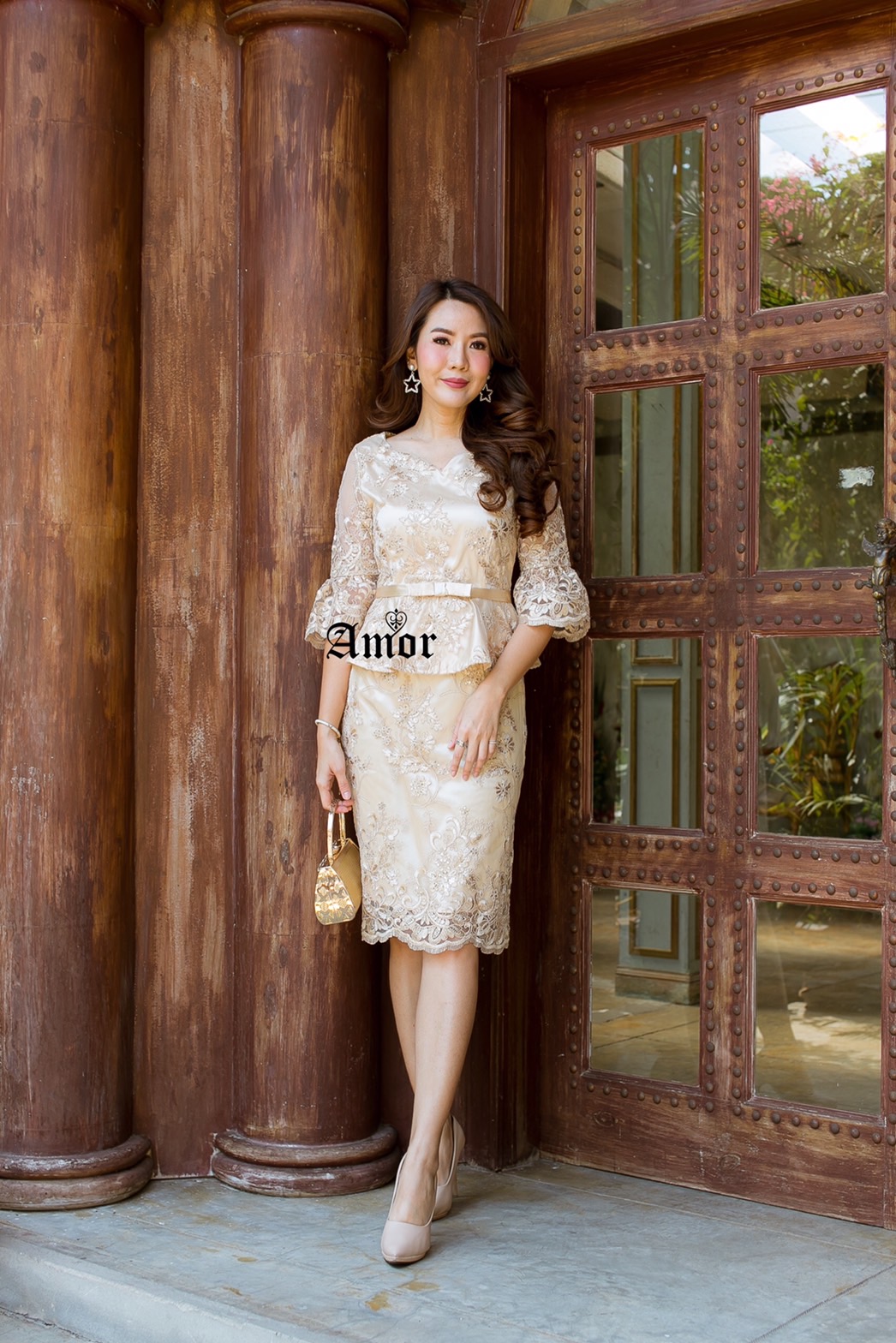 ชุดเดรสสีทองผ้าปัก และปักเลื่อมกริดเตอร์สีทอง (มีสีทอง สีชมพู M-4xl)