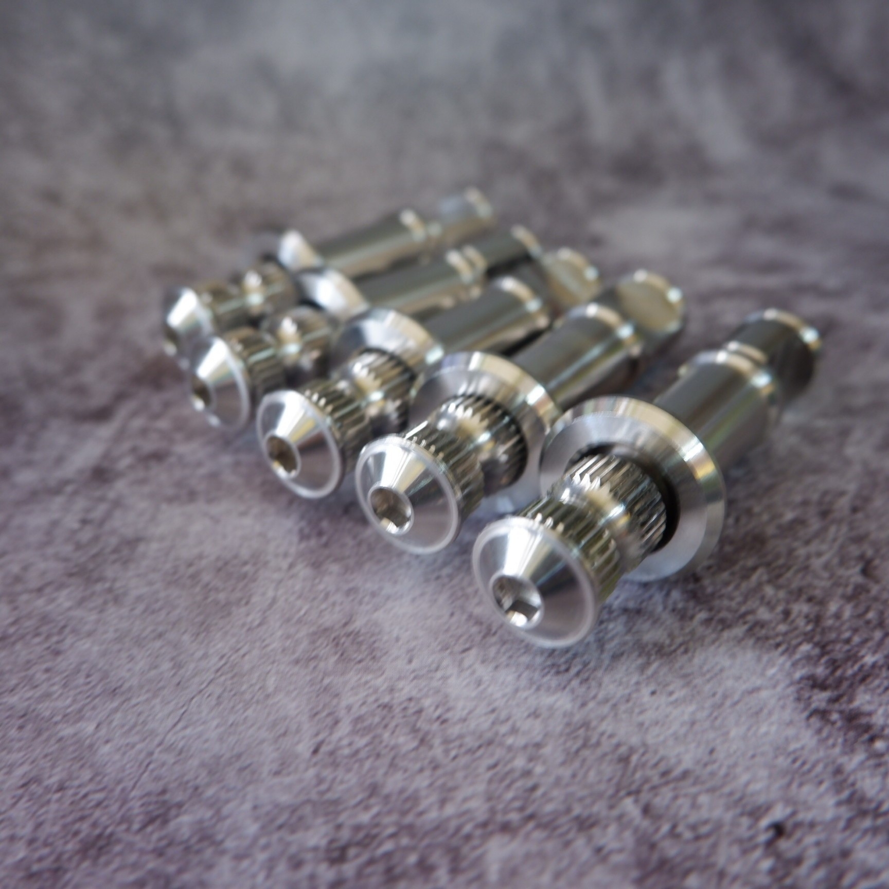 น้าคมน็อตซิ่ง น้าคม แกนลูกเบี้ยวเบรคหลัง Wave / Dream งานสแตนเลสแท้ แกนลูกเบี้ยว น้าคมแท้ 💯 ไม่ขึ้นสนิม พร้อมส่ง แกนลูกเบี้ยวงานสแตนเลส