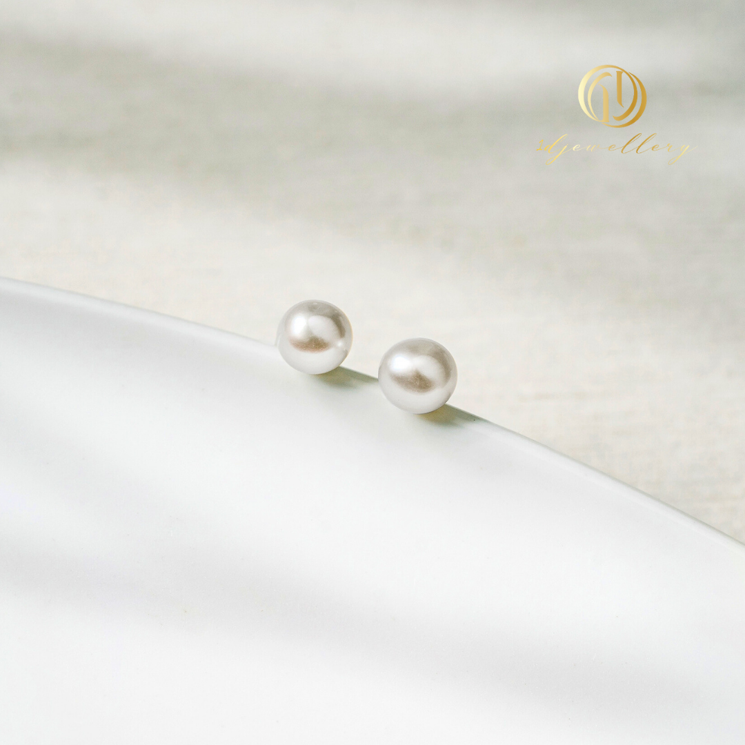 1D Jewellery ต่างหูเงินแท้ 925 ชุบโรเดียม 🌸 ต่างหู "White Pearl Classic" – สื่อถึงความบริสุทธิ์ ความสงบ และความโชคดีเสริมลุคหรู ดูแพงทุกวัน ✨