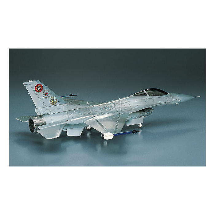 โมเดล F-16N 1/72 TOP GUN