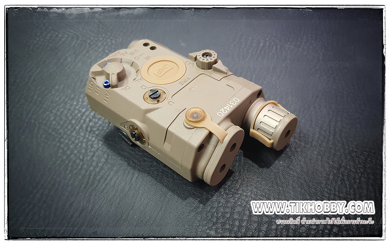 กล่องแบต PEQ15 เลเซอร์สีเขียว+ไฟฉาย+ฟังก์ชั่น IR + สวิทช์หางหนู สี DEดิดราง (ปรับเลเซอร์ได้)