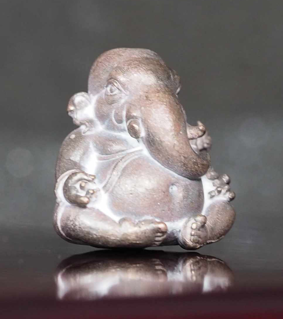 พระพิฆเนศประทับบนฐานบัว รุ่นสร้างโบสถ์ เนื้อสำริดโบราณ