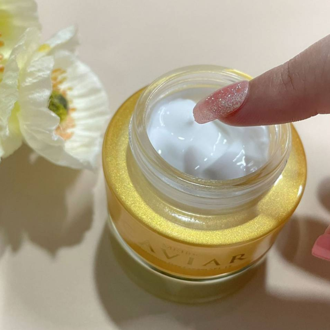 Mistine Caviar Whitening Day Cream SPF 15 30 g.